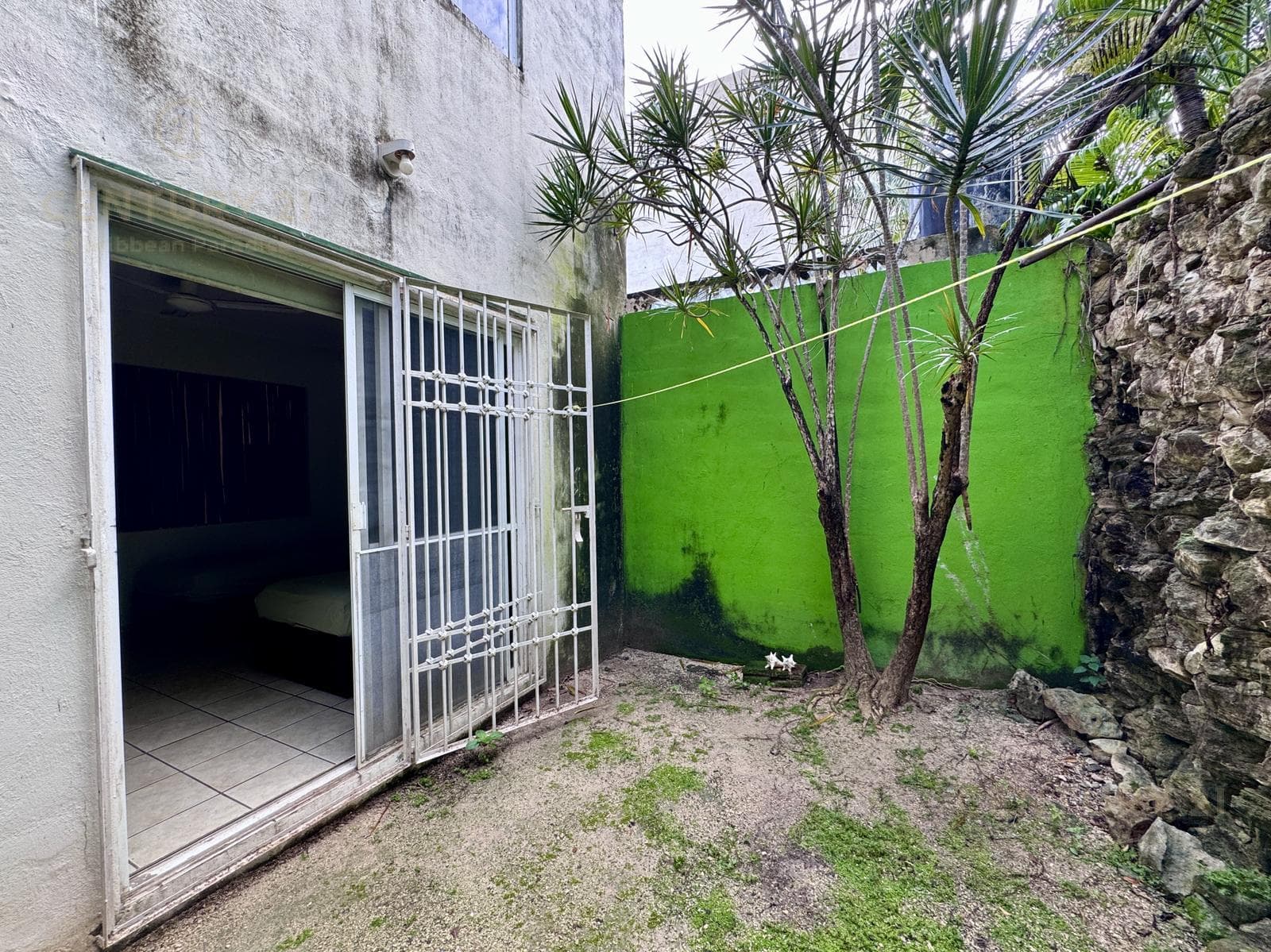 4-Bedroom House for Sale in Downtown Playa del Carmen | Ideal for Investment | P4101