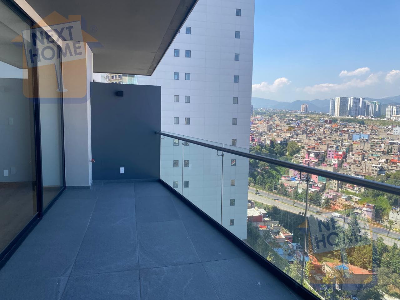 APARTMENT FOR SALE 8 MINUTES FROM INTERLOMAS "NOVA"