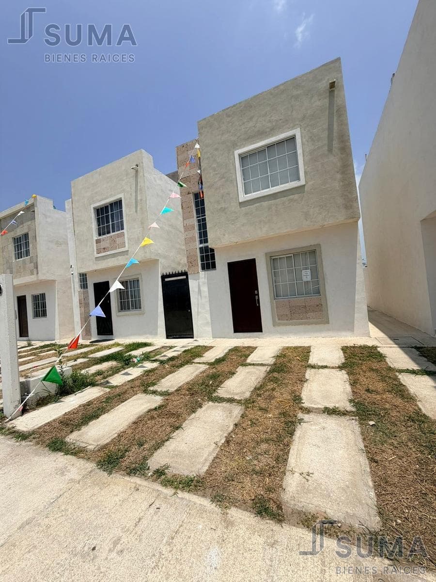 New House for Sale in the Vista Laguna Subdivision, Altamira, Tamaulipas.