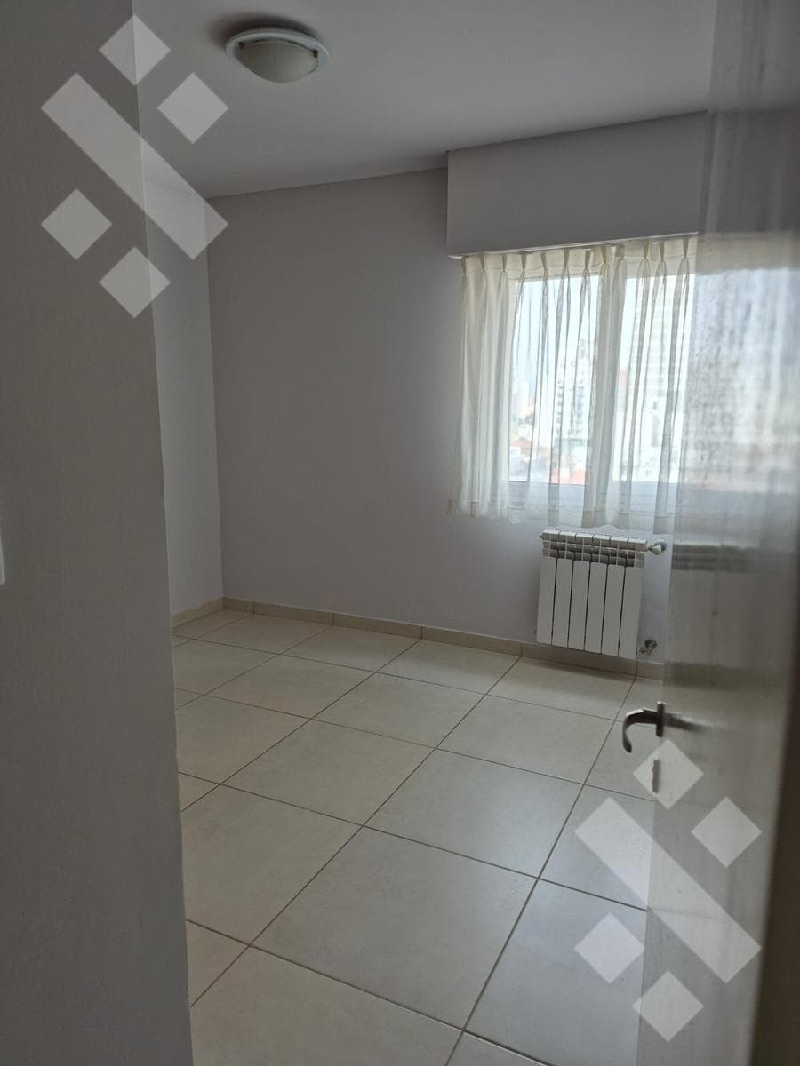 3-BEDROOM APARTMENT FOR SALE WITH BALCONY AND PARKING SPACE - MORTGAGE ELIGIBLE - ISLAS MALVINAS STREET, NO. 200, NEUQUÉN