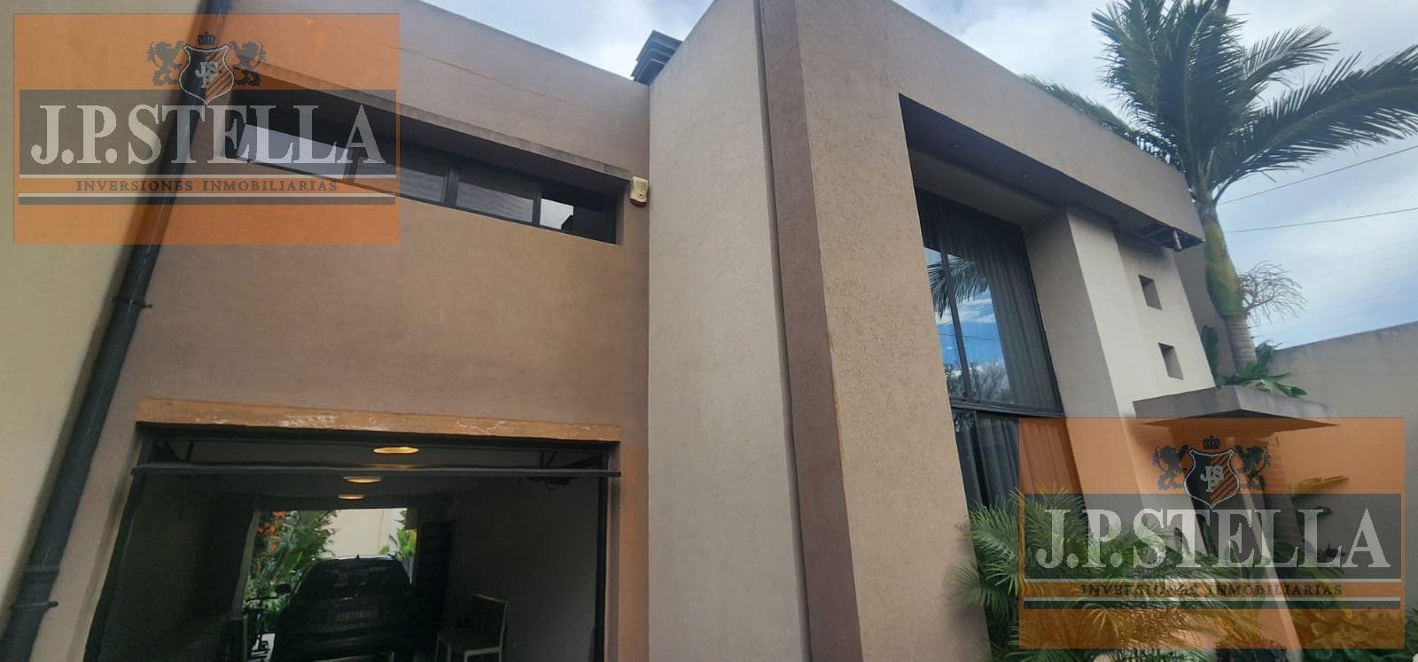 Casa Estilo Minimalista 4 Amb. 309 m² - Quincho - Pileta - Garage - Villa Luzuriaga - Barrio Marina