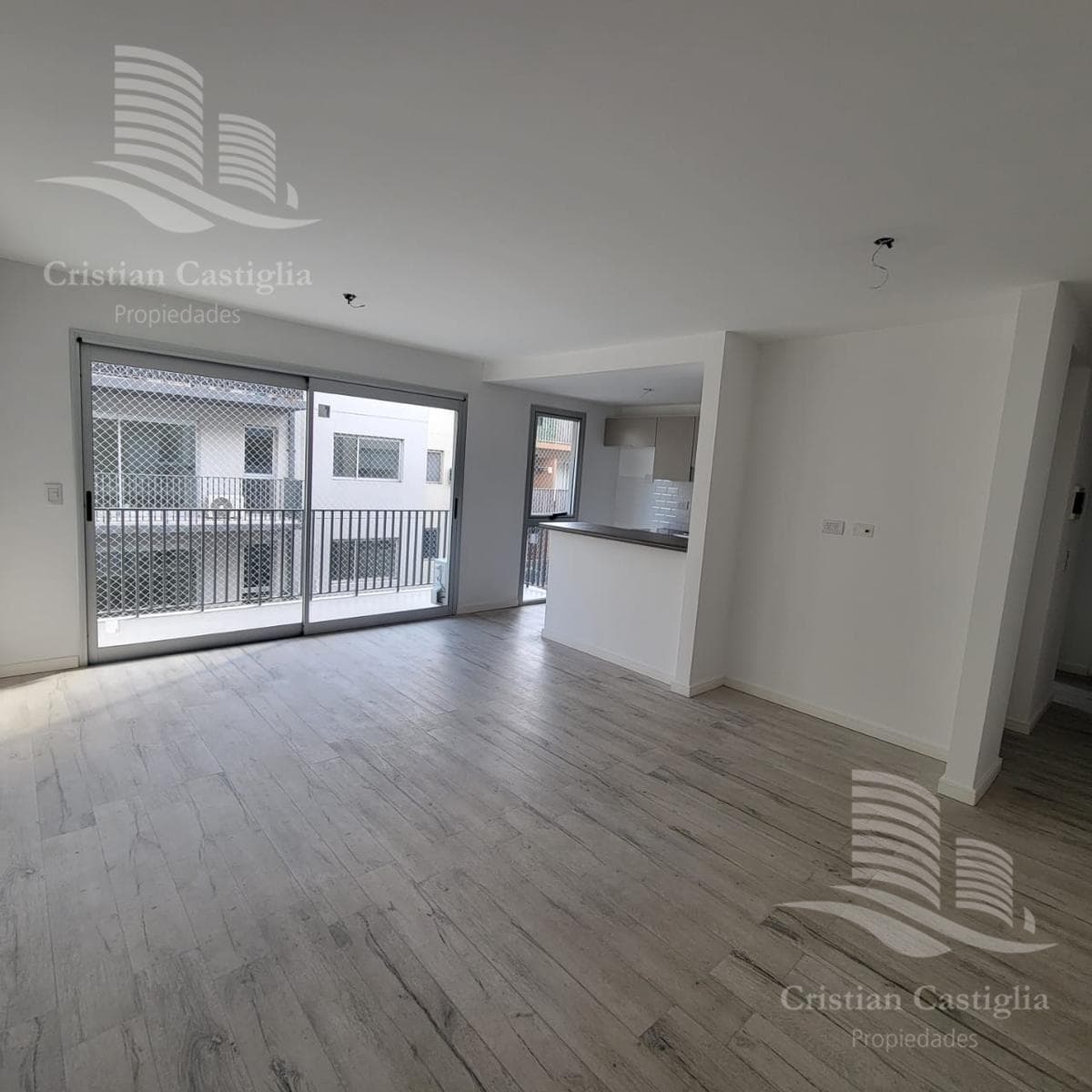 For Sale - 2-Room Apartment, Balcony, Grill - Tigre, North Zone
