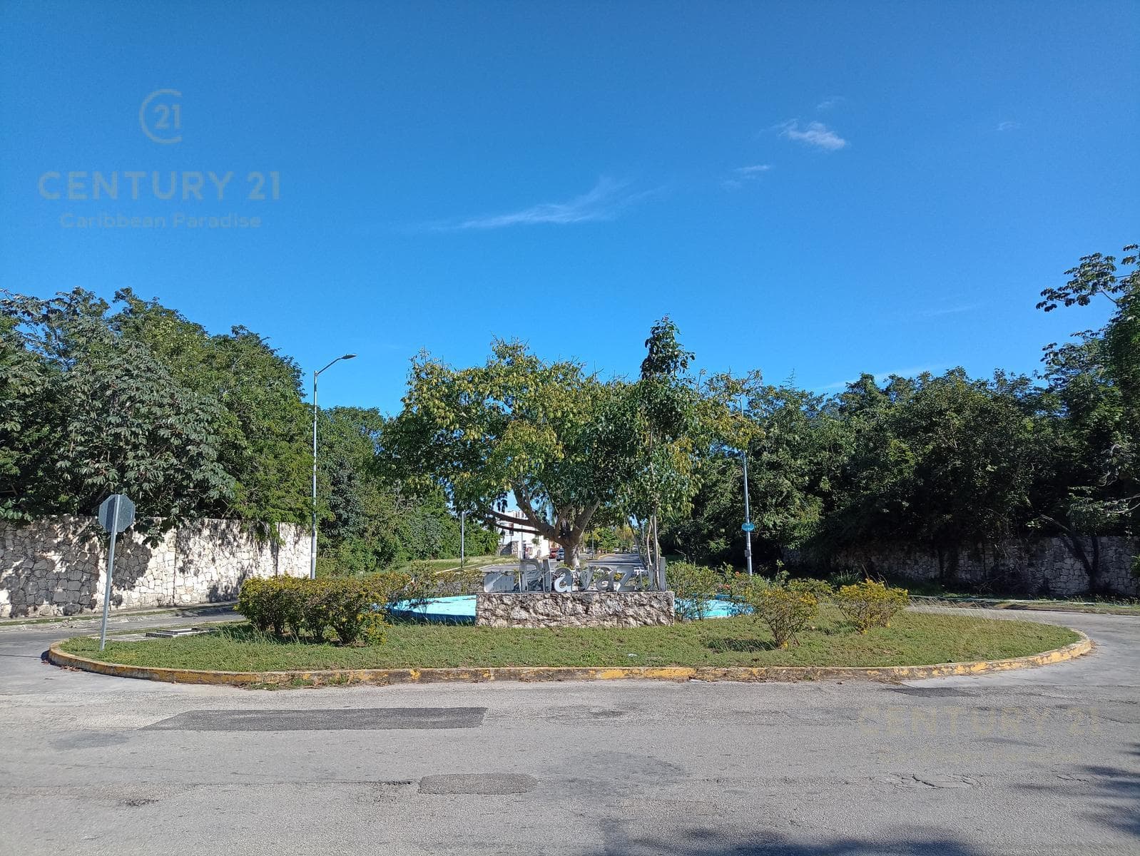 Furnished 2-Bedroom House in Playa Azul, Playa del Carmen P4099