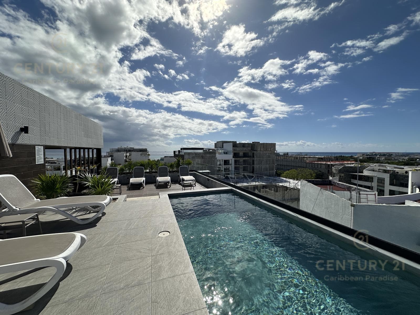 For Sale: New 1-Bedroom Condo on 5th Avenue, Playa del Carmen P4109