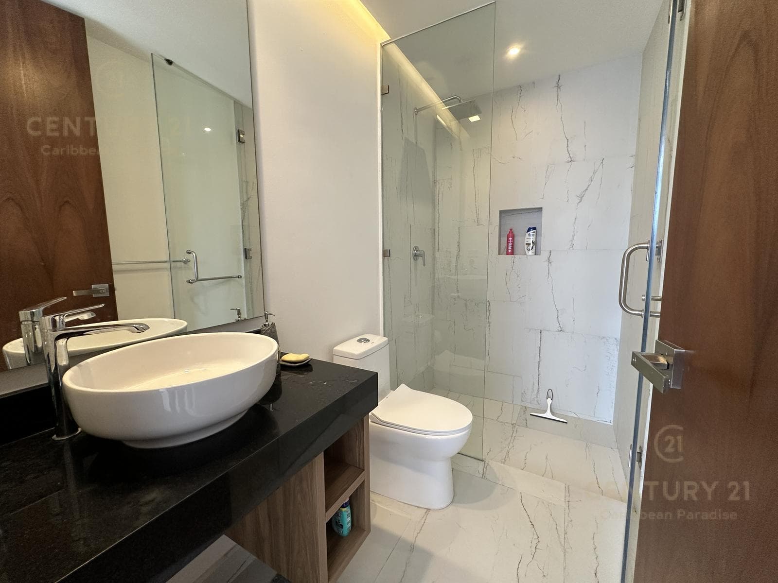 For Sale: New 1-Bedroom Condo on 5th Avenue, Playa del Carmen P4109