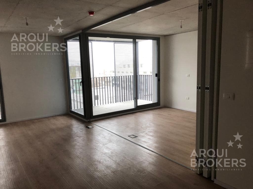 1-bedroom apartment for sale with rental income in Centro.