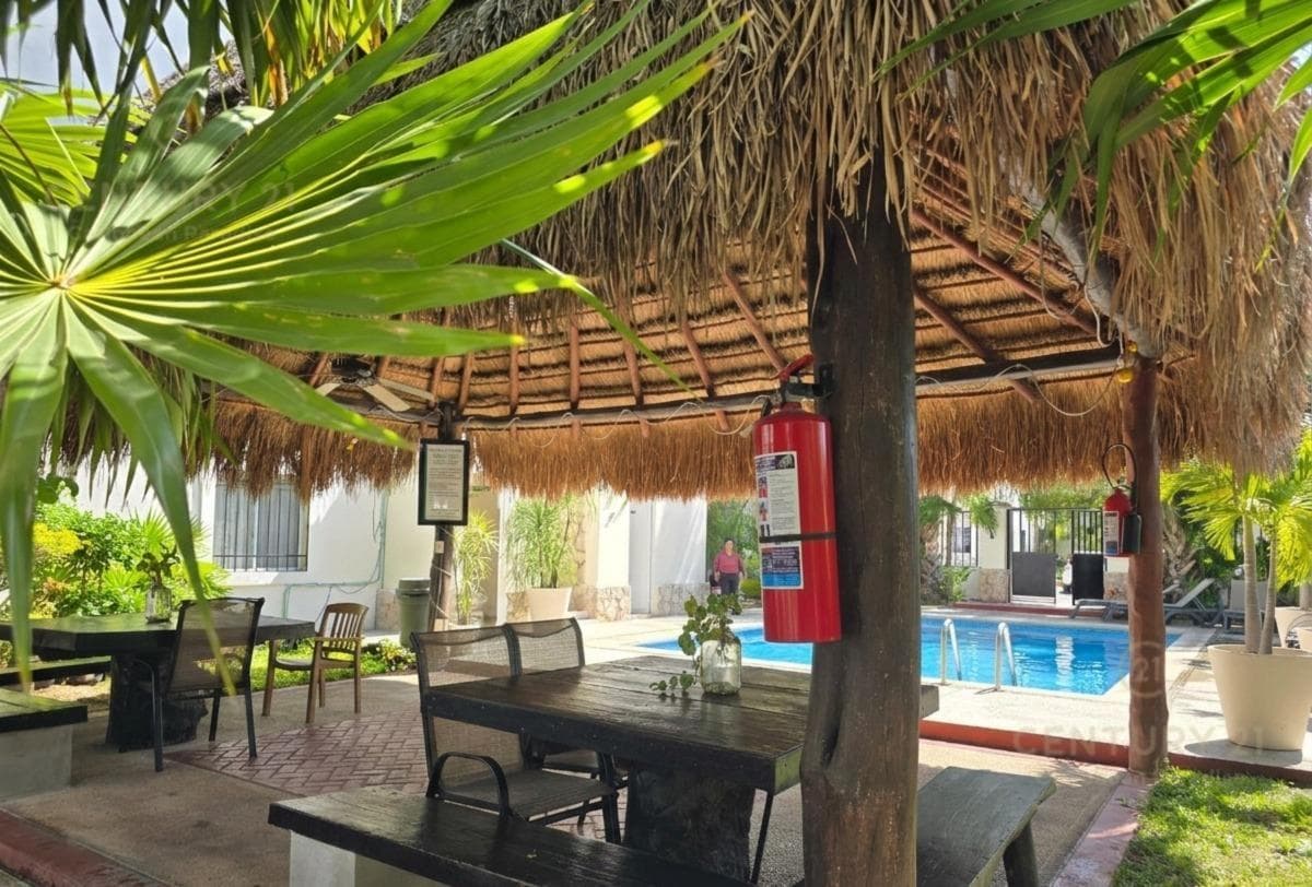 2-bedroom furnished apartment for rent. Privada Morell, Playa del Carmen P4116