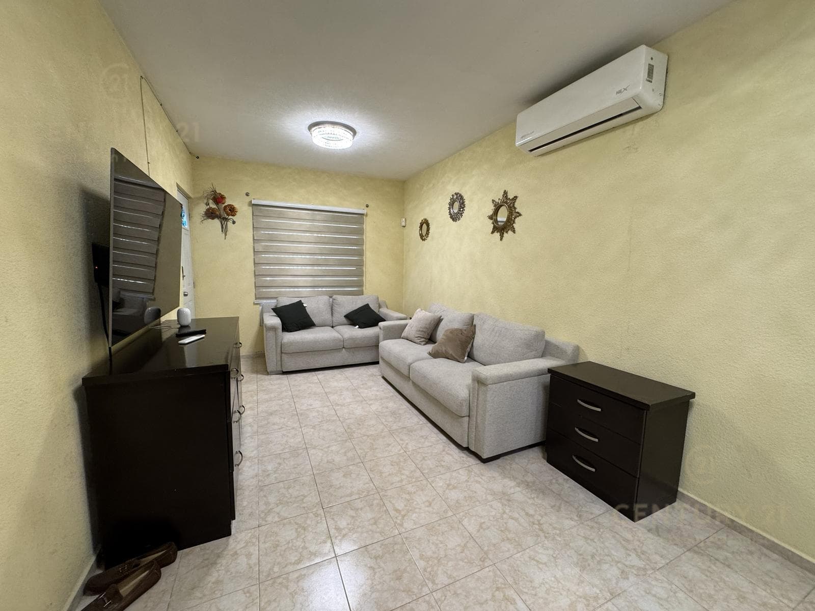 Spacious 6-Bedroom Tuscan-Style House on Chemuyil Avenue, Playa del Carmen P4117