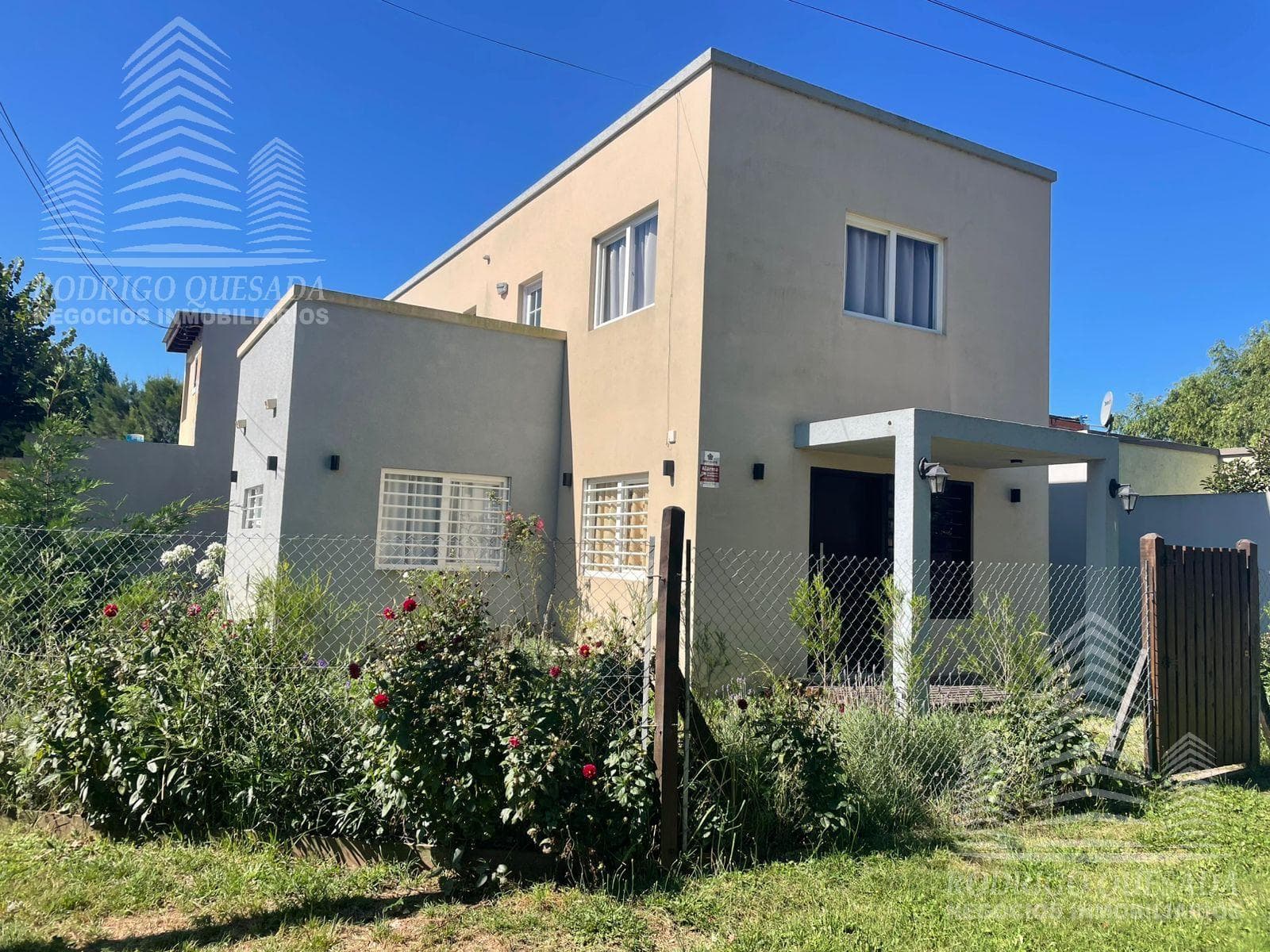 3-Bedroom House for Sale with Garage in San Bernardo