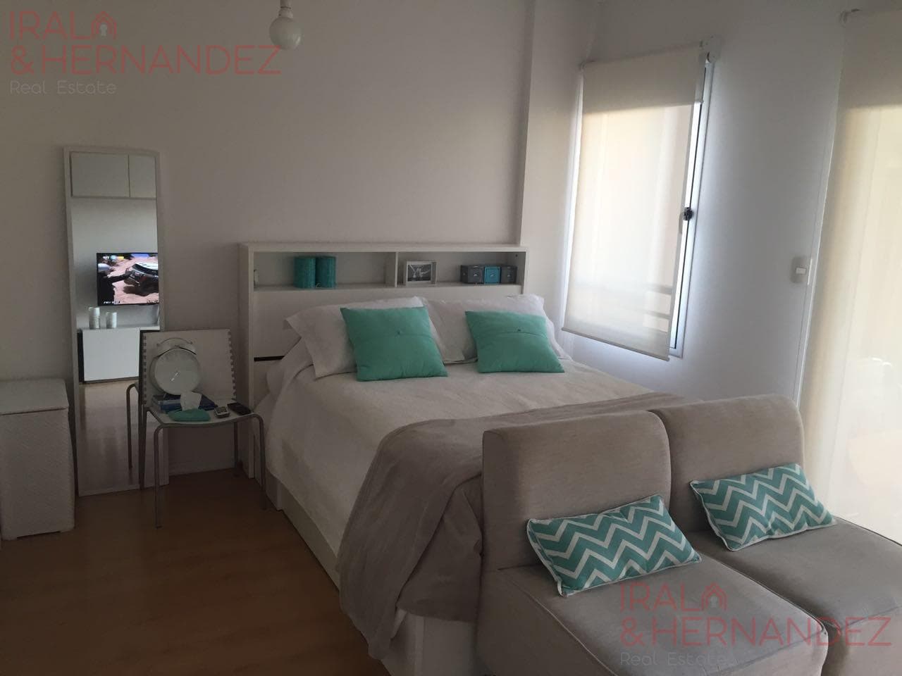 Spacious studio apartment for sale in Villa Urquiza with a garage