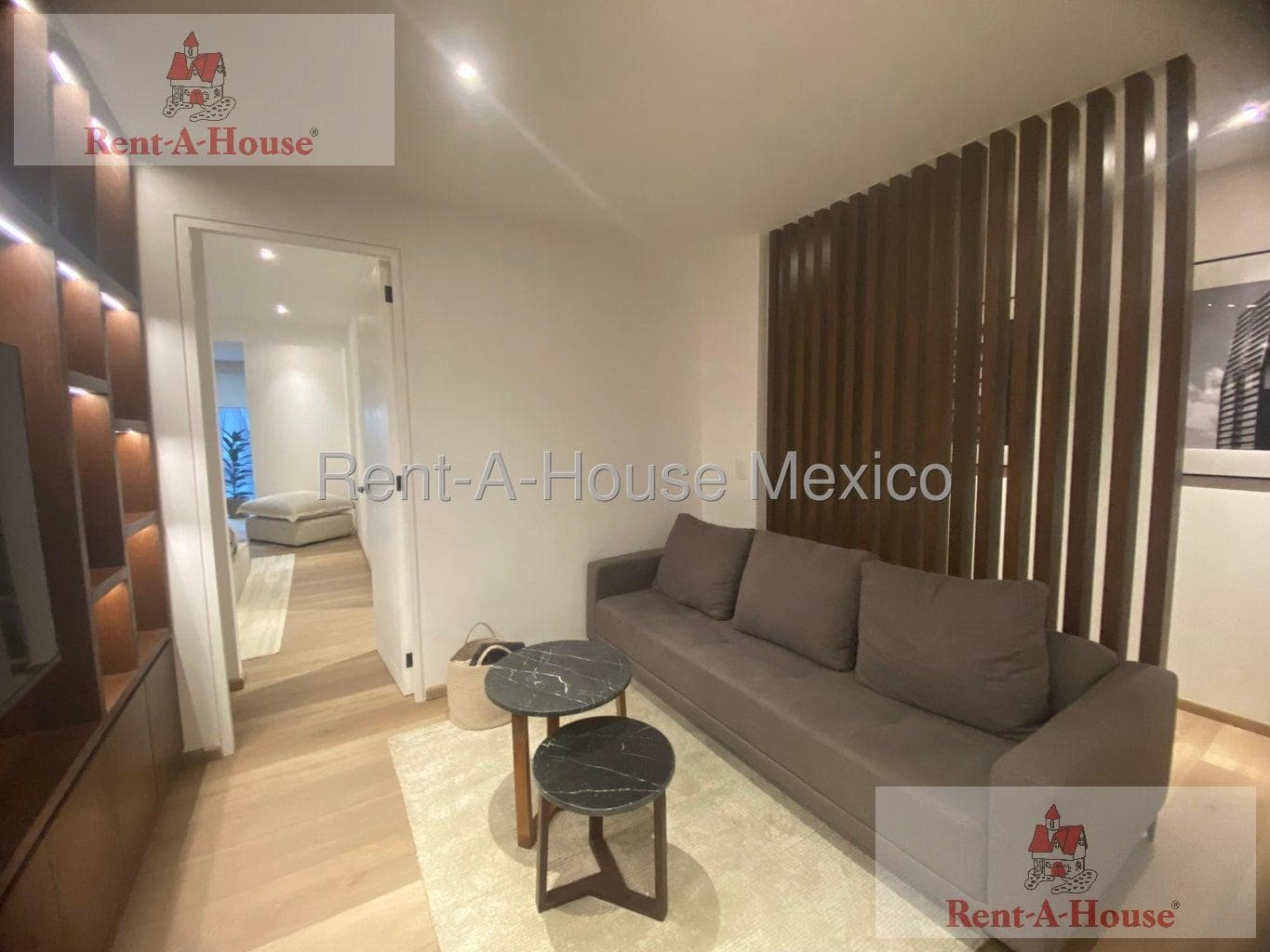 Apartment for Sale in Los Alpes, Alvaro Obregón GIS 27-631