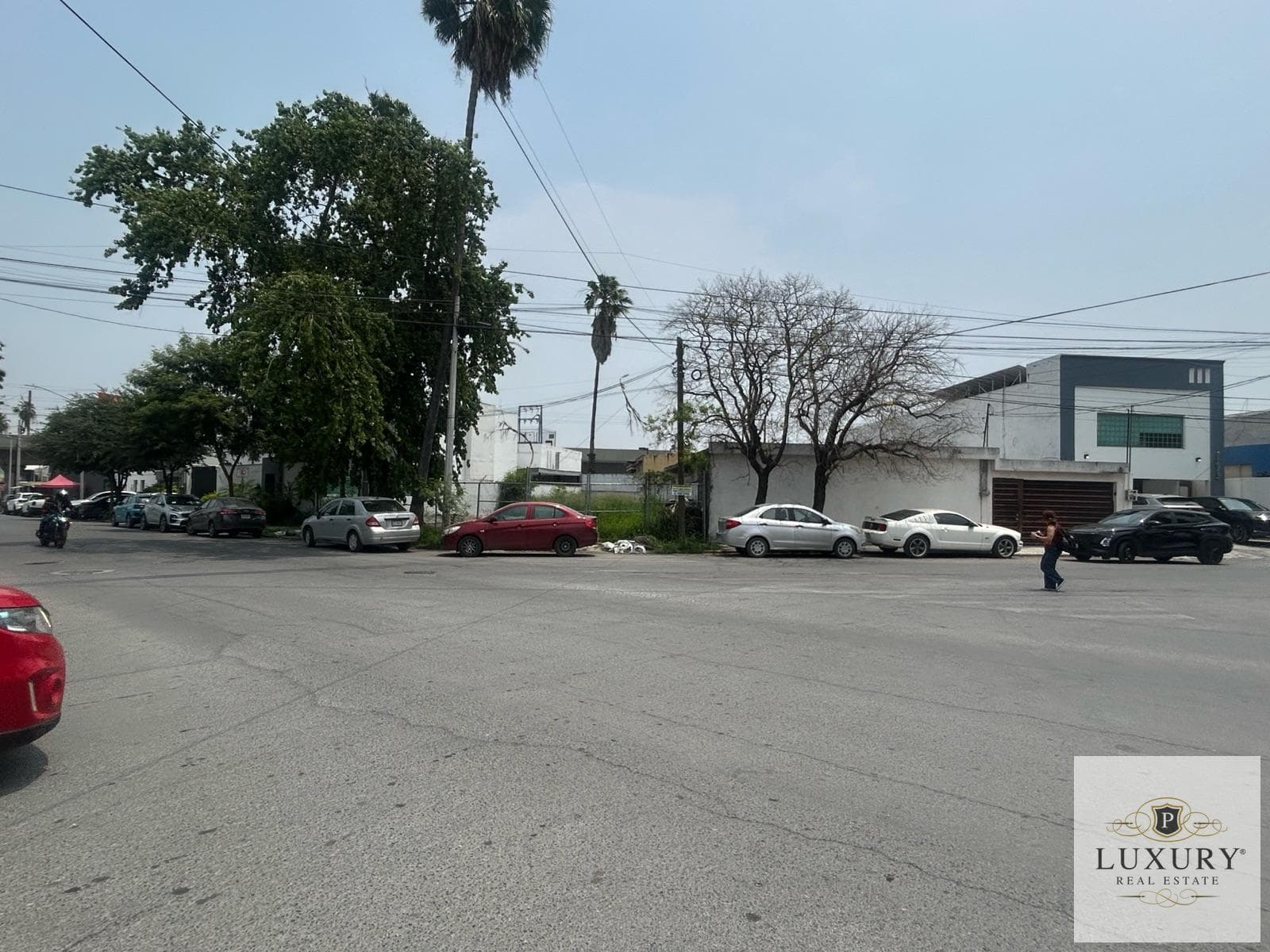 COMMERCIAL LOT FOR SALE IN MITRAS CENTRO