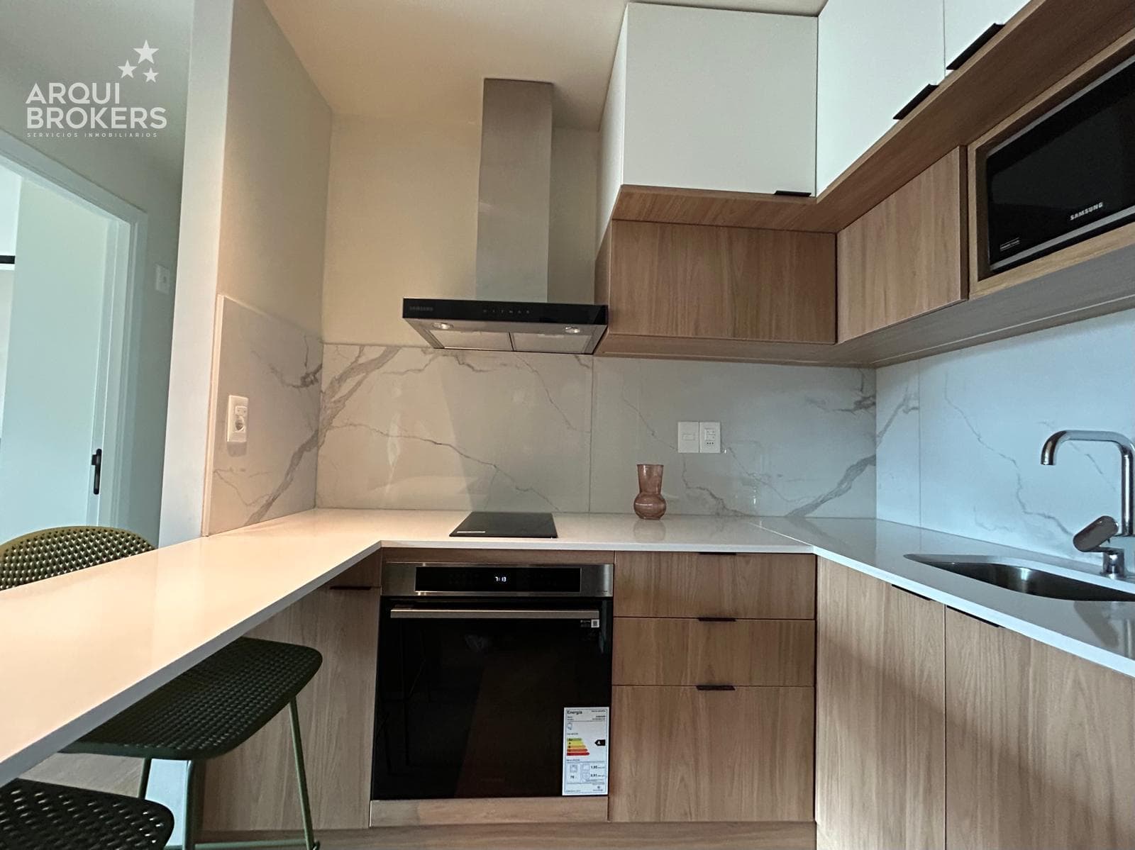 One-Bedroom Apartment for Sale in Buceo - 213