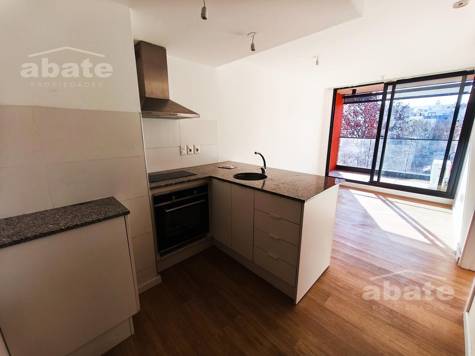 1-Bedroom Apartment for Rent in Barrio Sur—Facing the Street, Upper Floor, Sunny