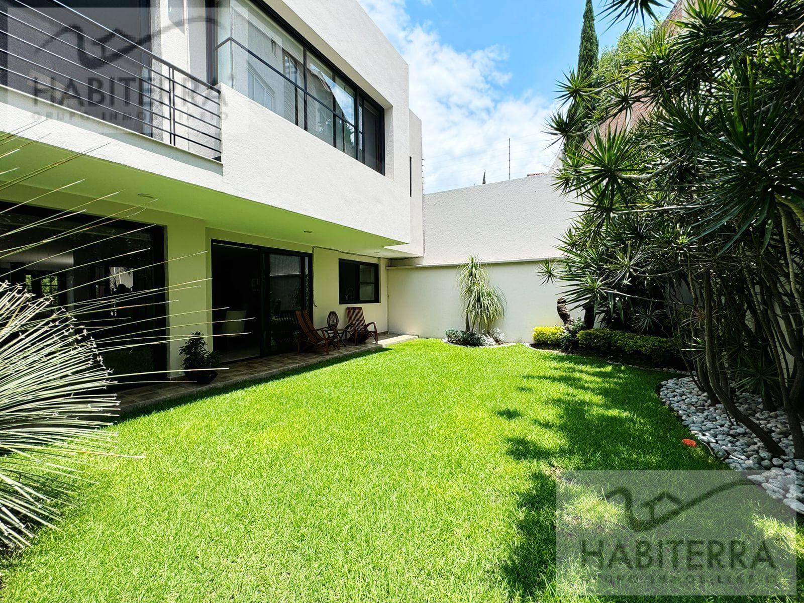 VENTA CASA EN INTERLOMAS