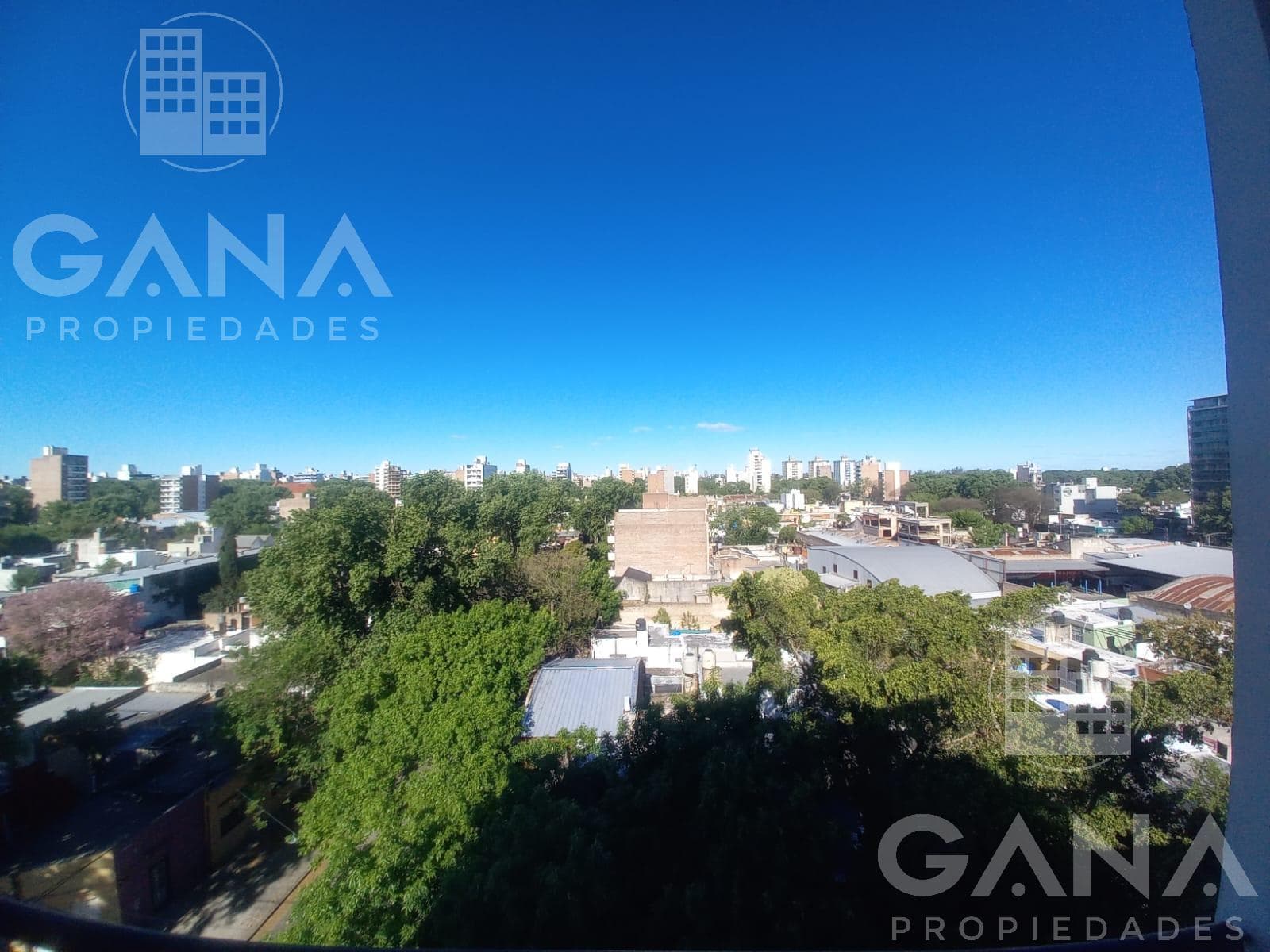 Apartment for sale in the Echesortu neighborhood: studio apartment with a front balcony