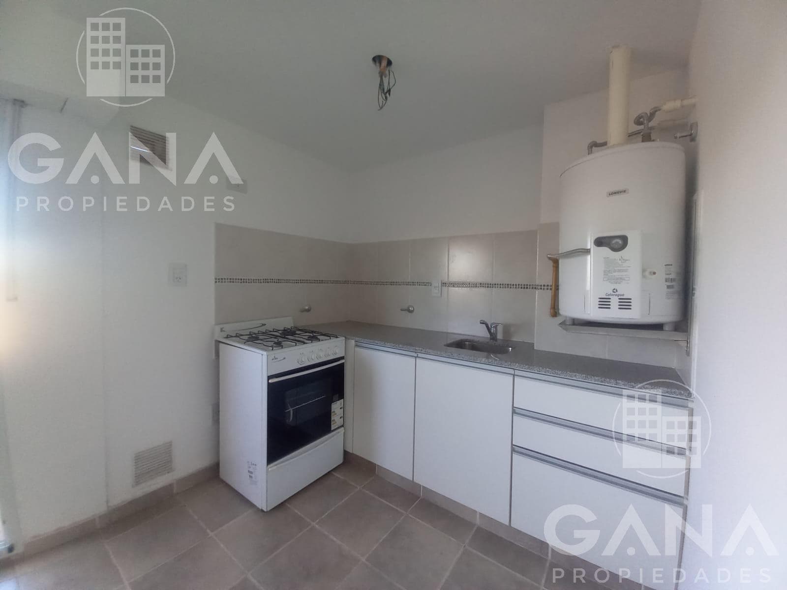 Apartment for sale in the Echesortu neighborhood: studio apartment with a front balcony
