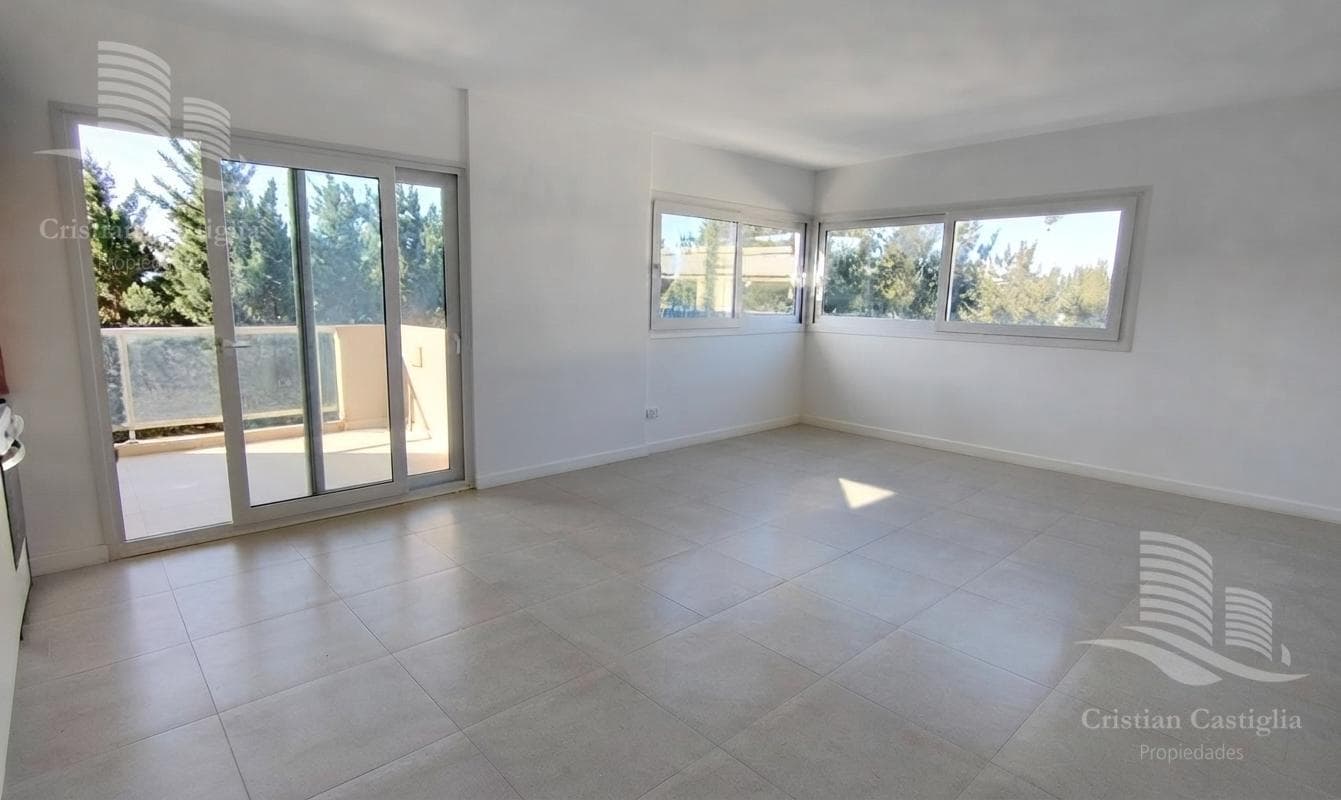 Apartment for Sale and Rent in Jardines del Palmar