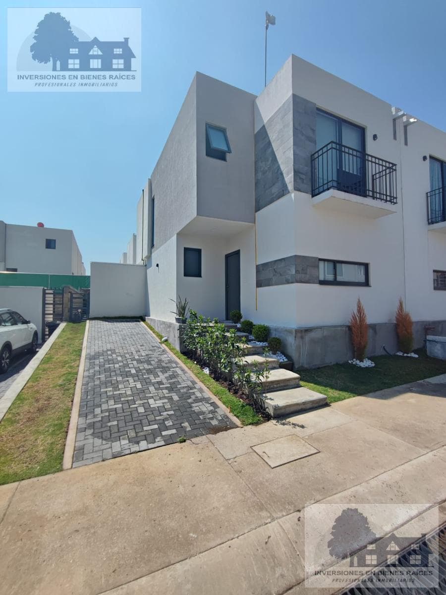 House in Villas del Campo Calimaya, 15 minutes from Metepec and Av. Tecnológico