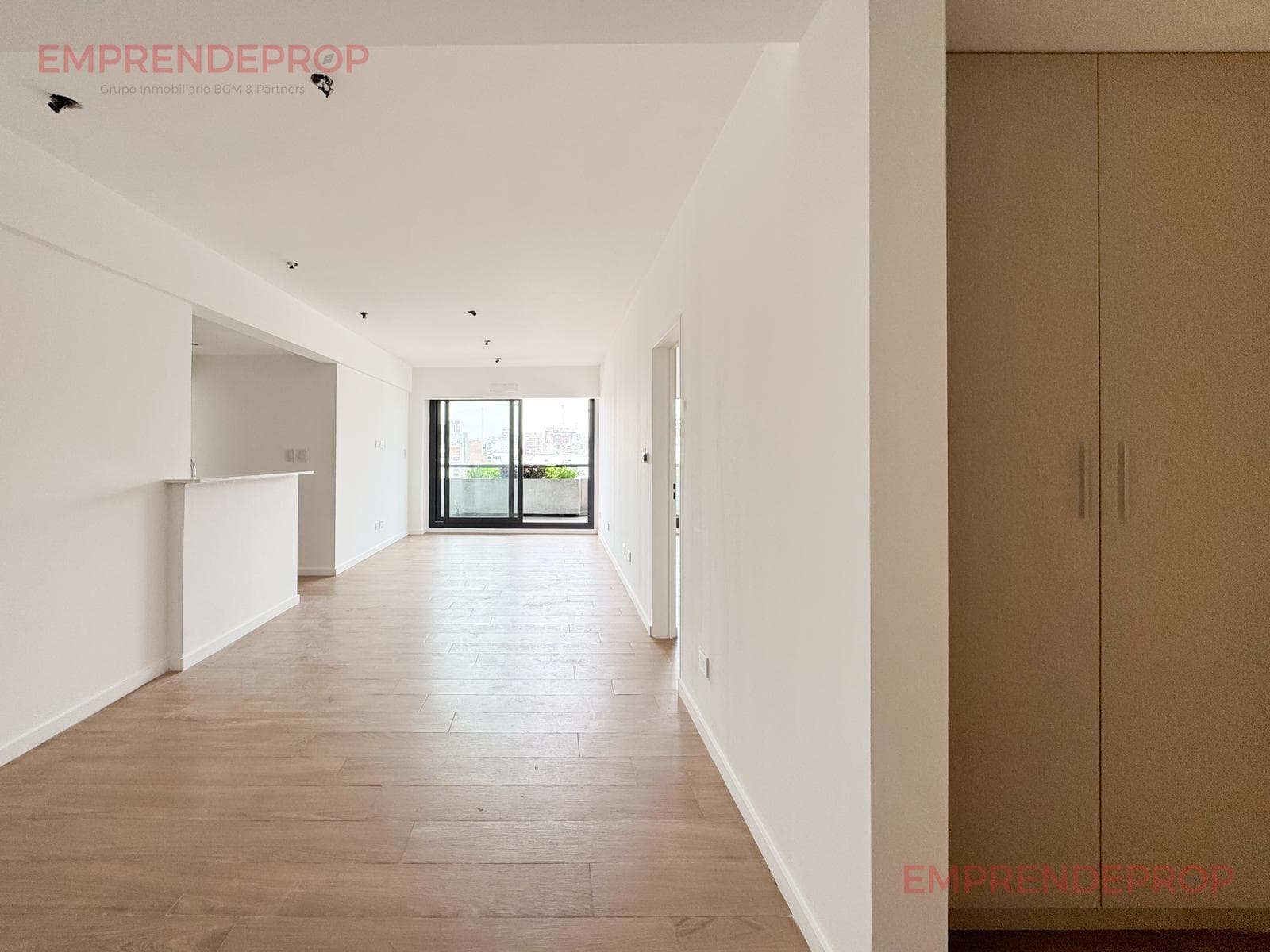 A Estrenar - 4 Ambientes en Altos de Vidal - Piso 8