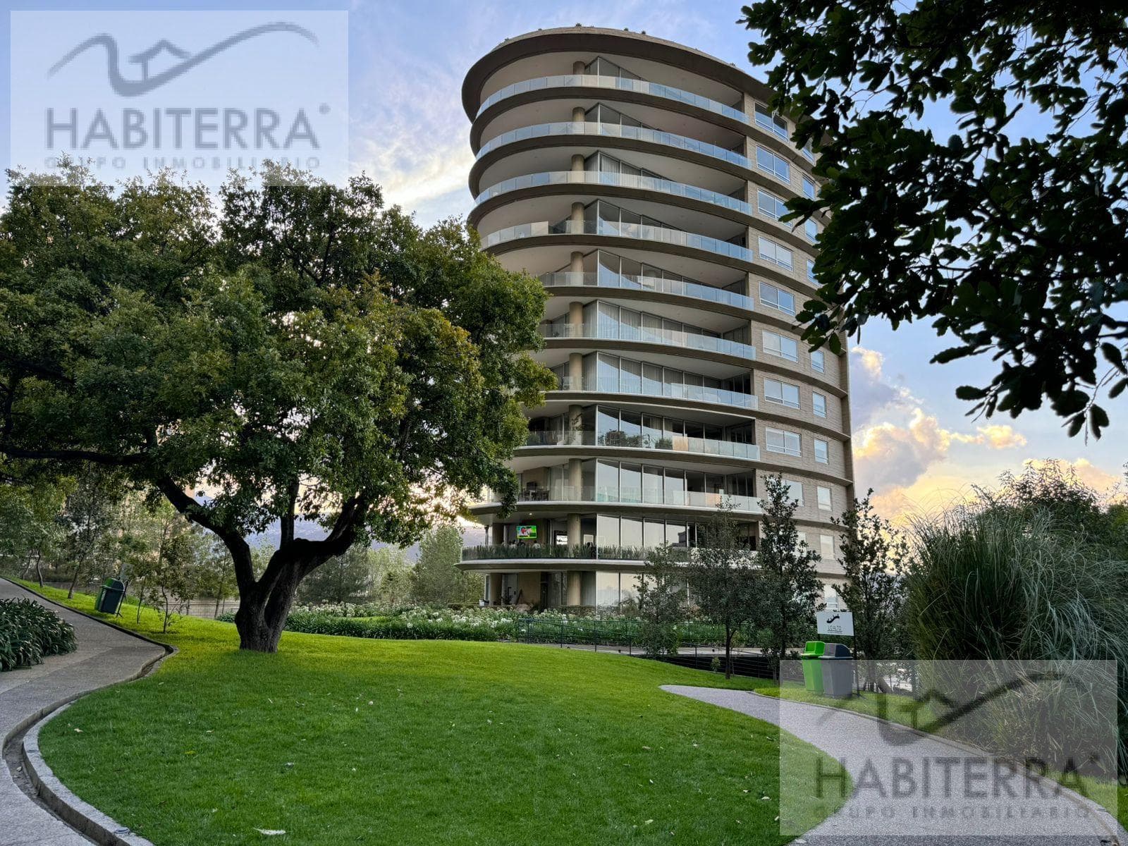 VENTA DEPARTAMENTO EN BOSQUE REAL