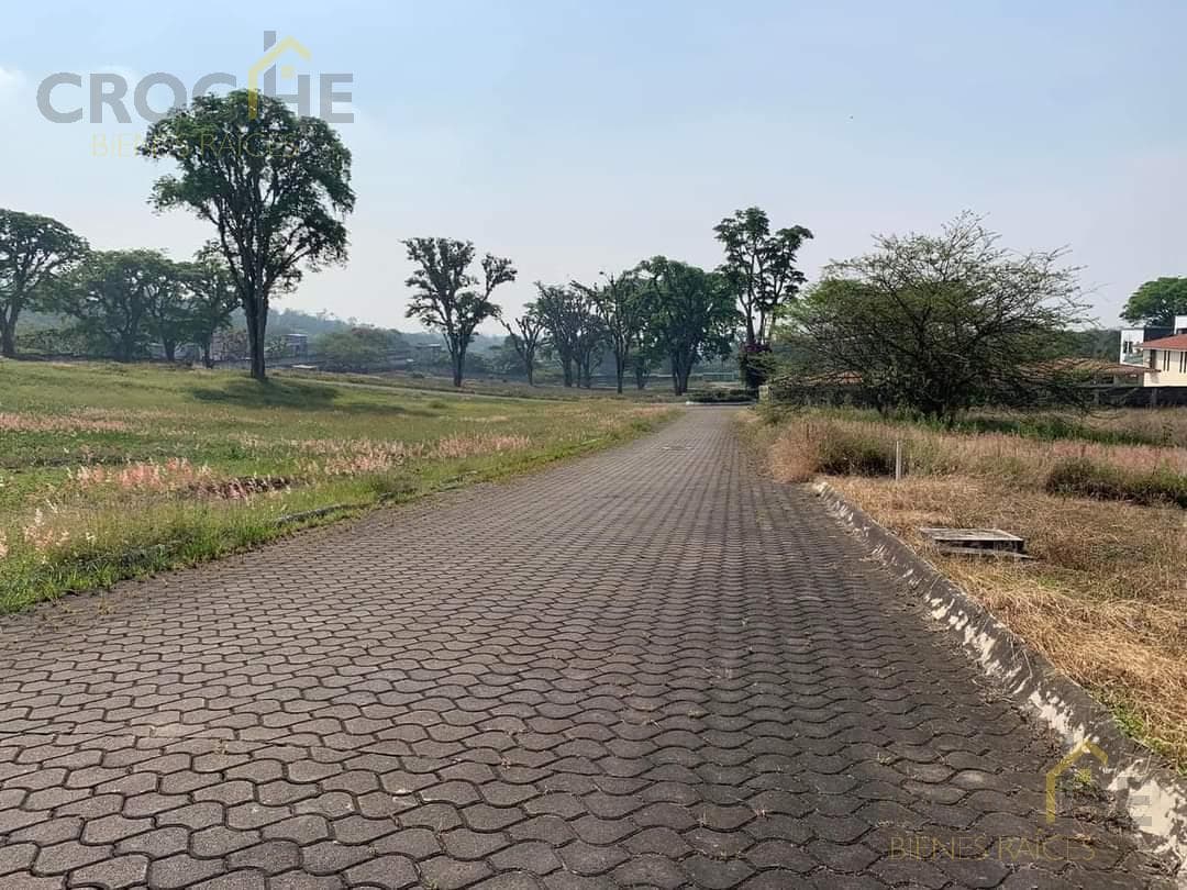 Land for sale in the former Zimpizahua Hacienda area