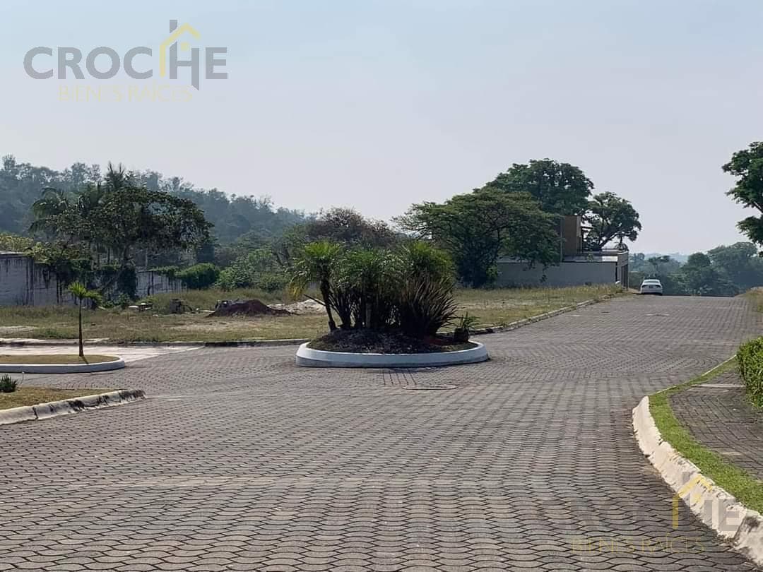 Land for sale in the former Zimpizahua Hacienda area