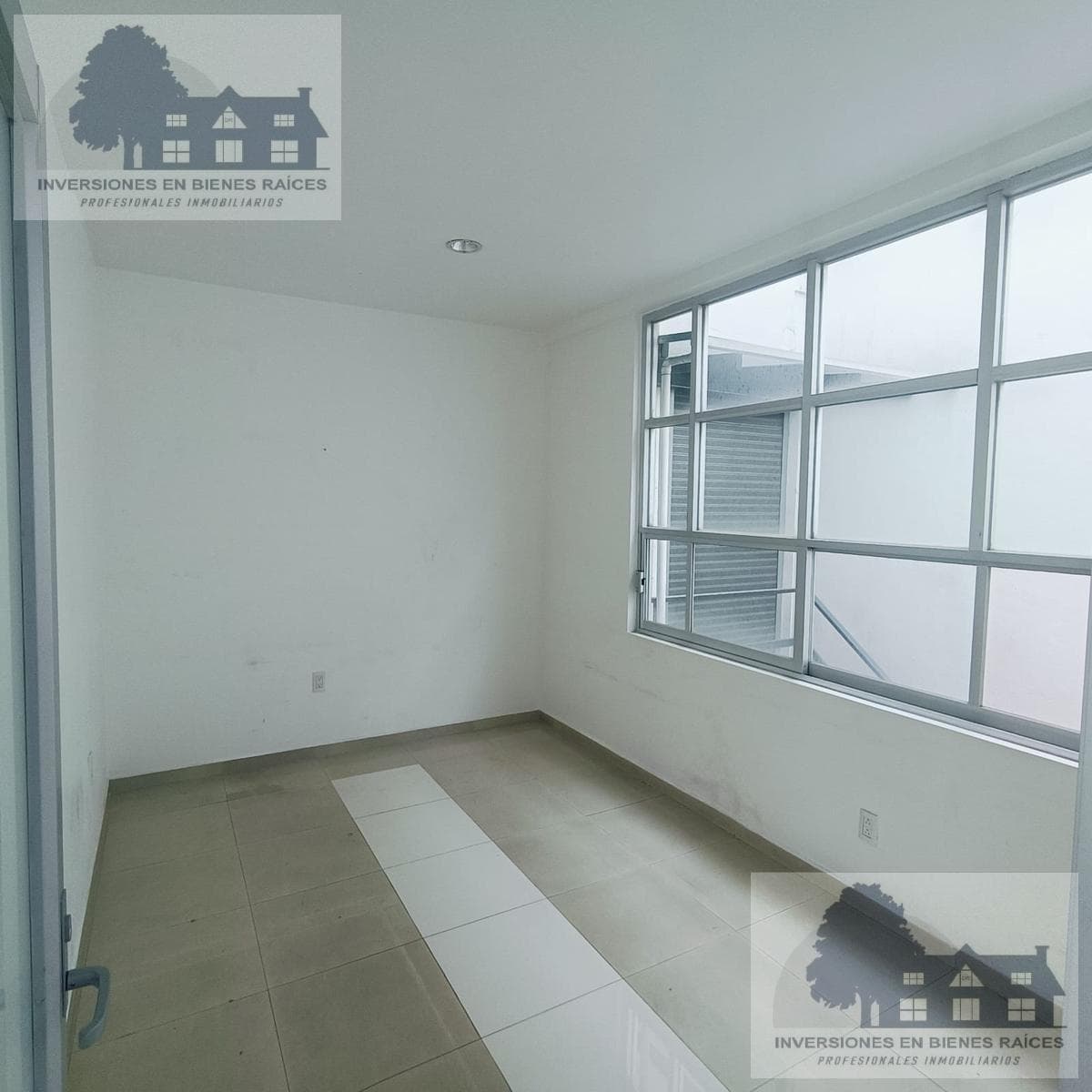 Office on Comonfort Avenue, Metepec