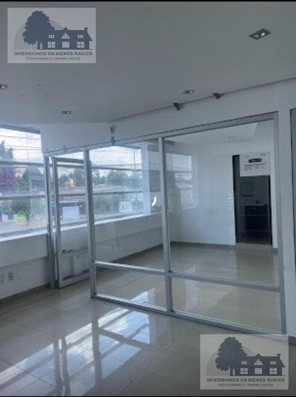 Office on Comonfort Avenue, Metepec