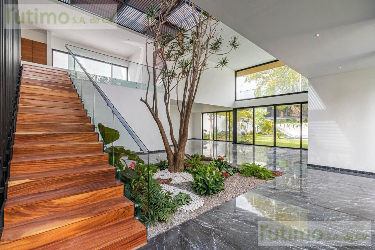 HOUSE WITH A POOL IN THE NORTHERN PART OF CUERNAVACA