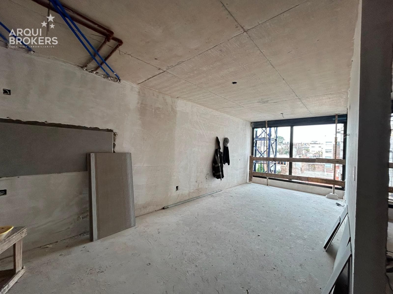One-Bedroom Apartment for Sale in Puerto Buceo - 005