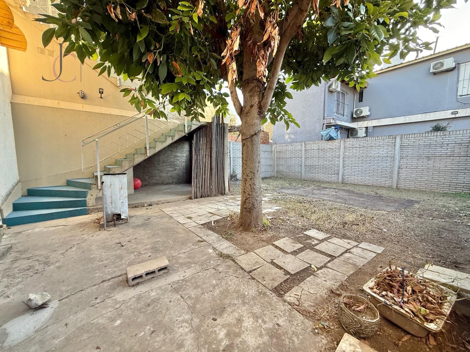 3-Room Apartment on the First Floor with a Terrace and Park in San Justo