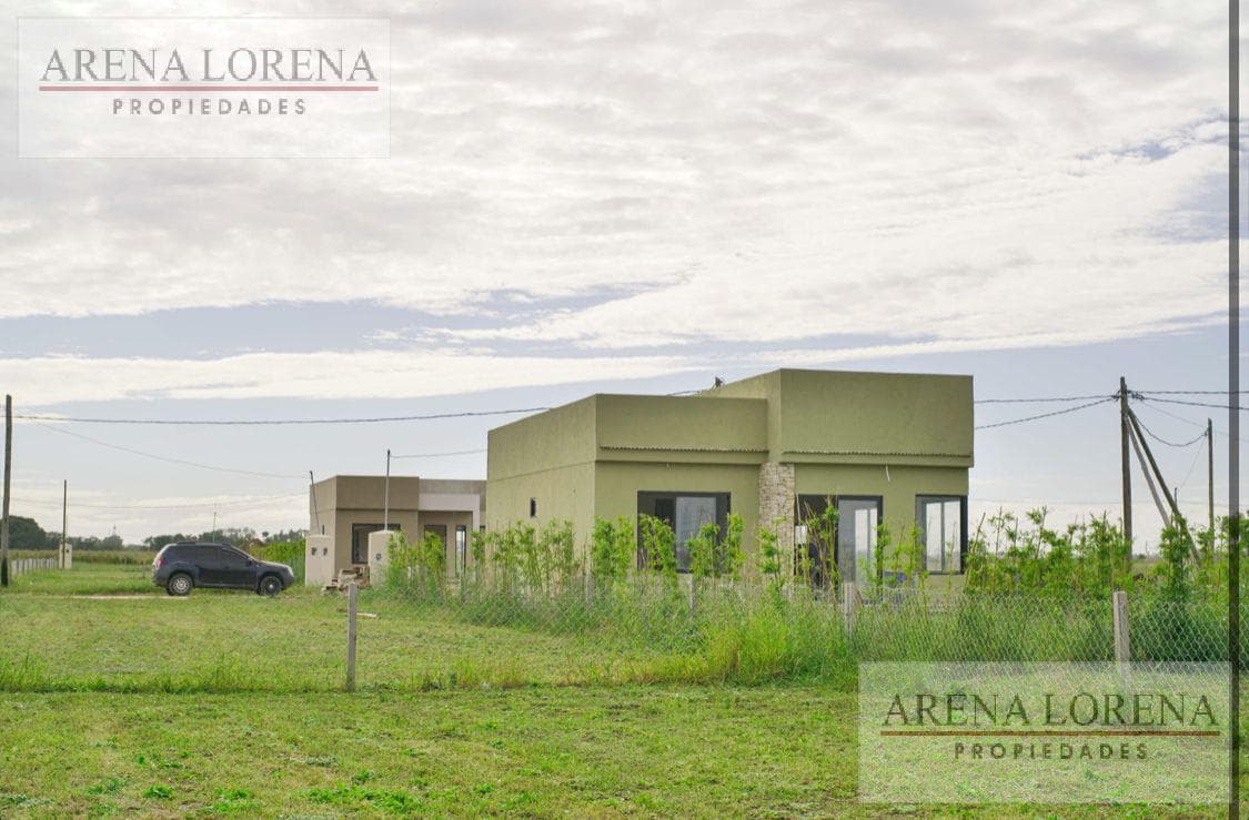 House for Sale in Countries/Gated Community (G. Rodríguez) La Reserva del Oeste
