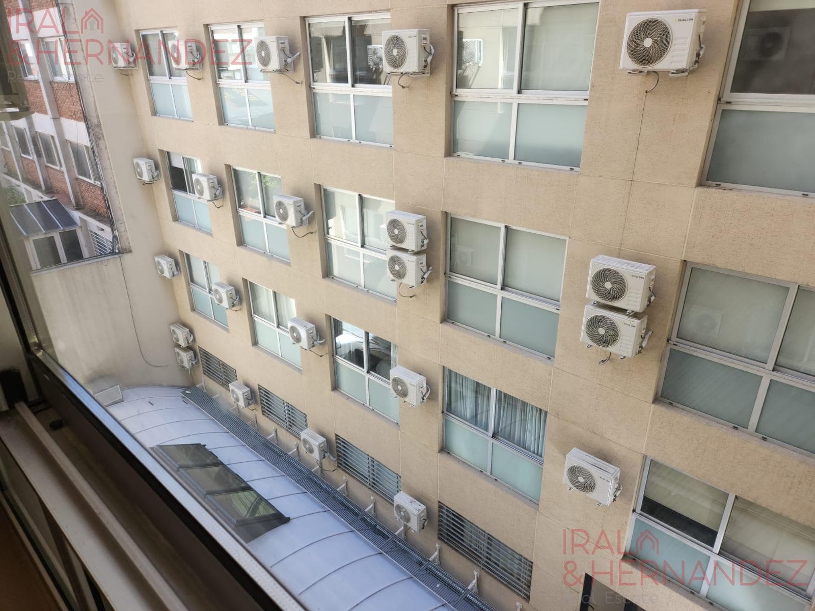 Furnished Studio Apartment for Sale in Monserrat