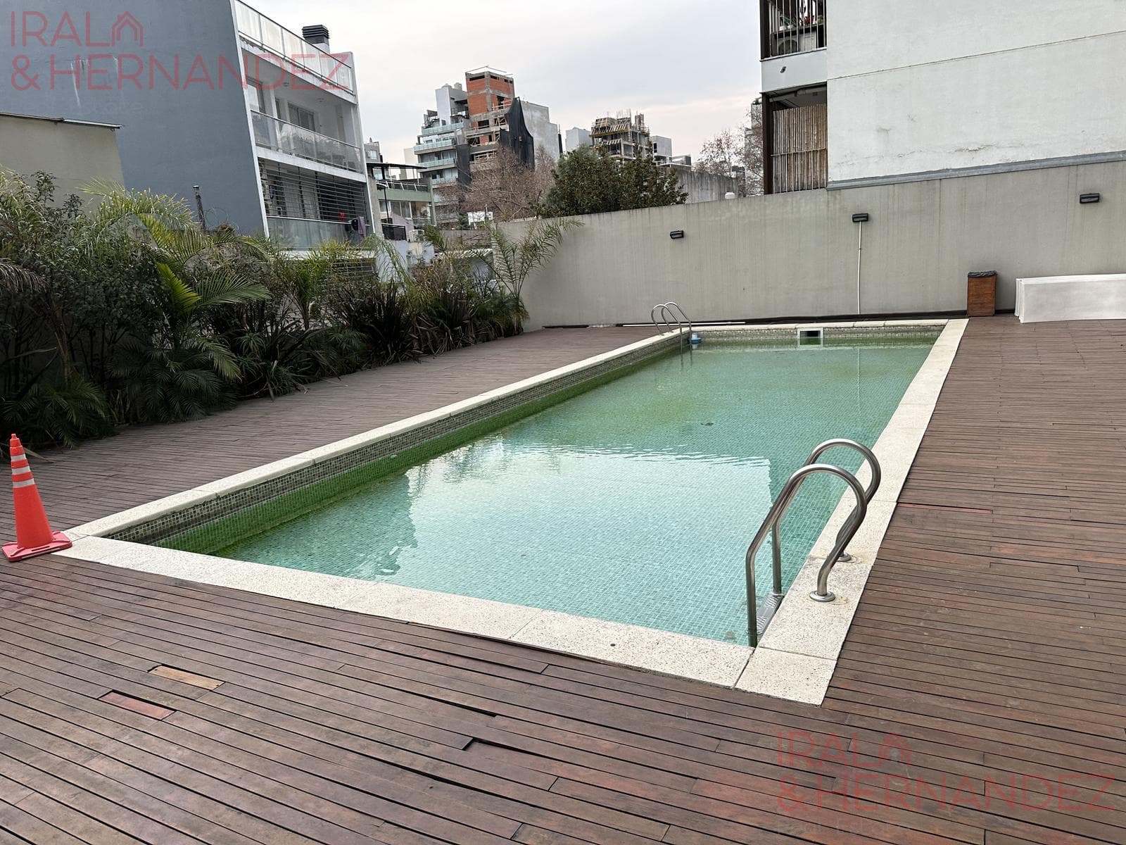 Studio Apartment for Rent with a Balcony in Palermo Hollywood. The Building Has a Pool!!