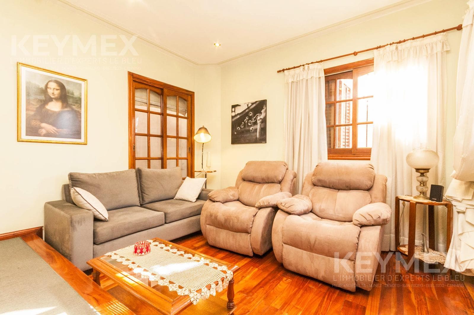 5-Room House for Sale on Its Own Lot with Pool on C/ Pileta in Lanús; Eligible for Financing