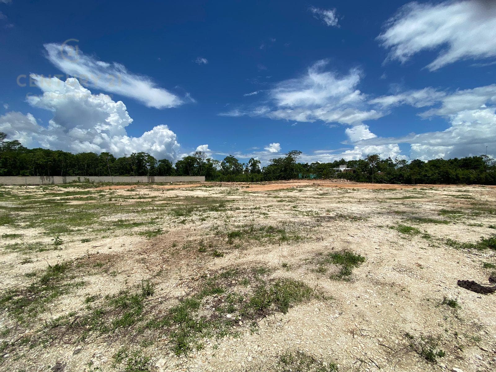 Fenced-in plot of land for RENT near Av. López Portillo C3888