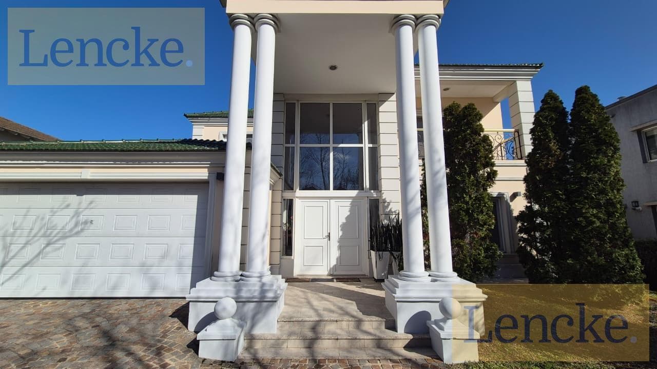 Lencke Vende - Beautiful House in Las Caletas with High-Quality Finishes