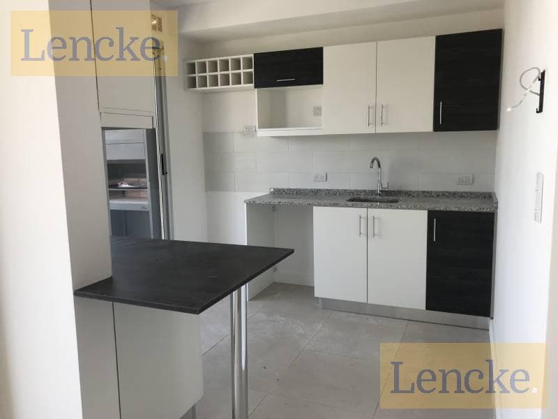 Excellent 2-room apartment in Tigre with a garage