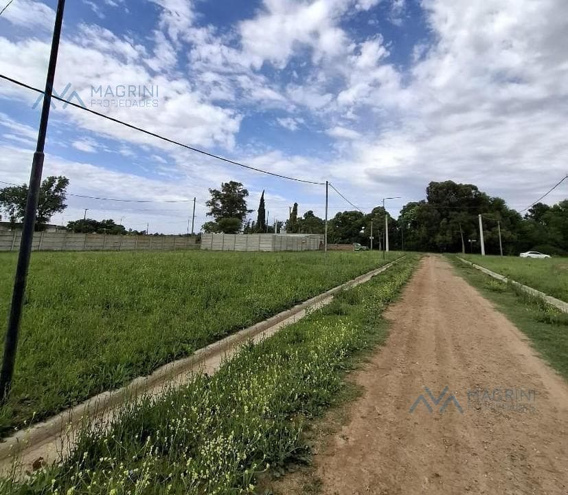 Land in the Maristas area