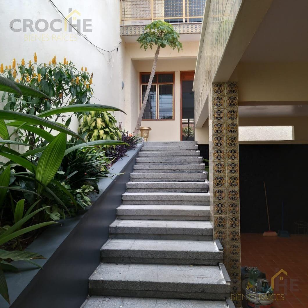 House for sale in the Av. 20 de Noviembre area
