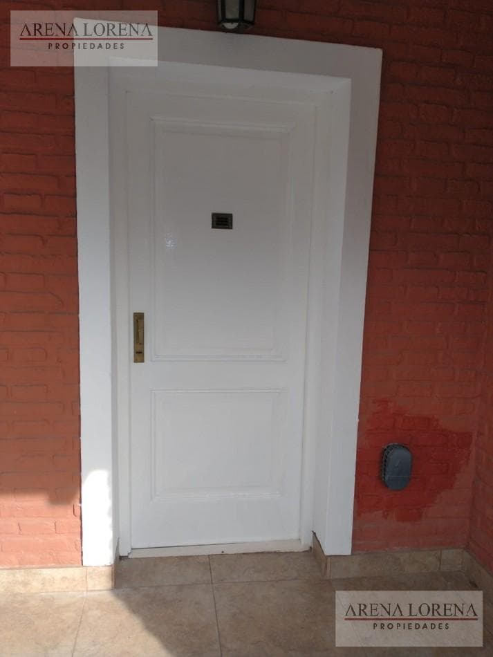 2-Bedroom House for Sale in Castelar Norte