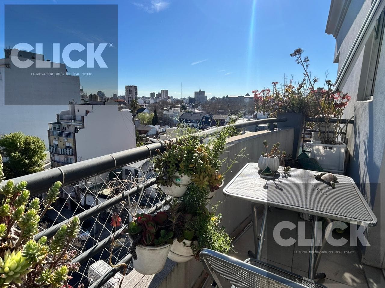 For Sale - 2-room apartment with balcony - Open view - Bright - Villa Devoto