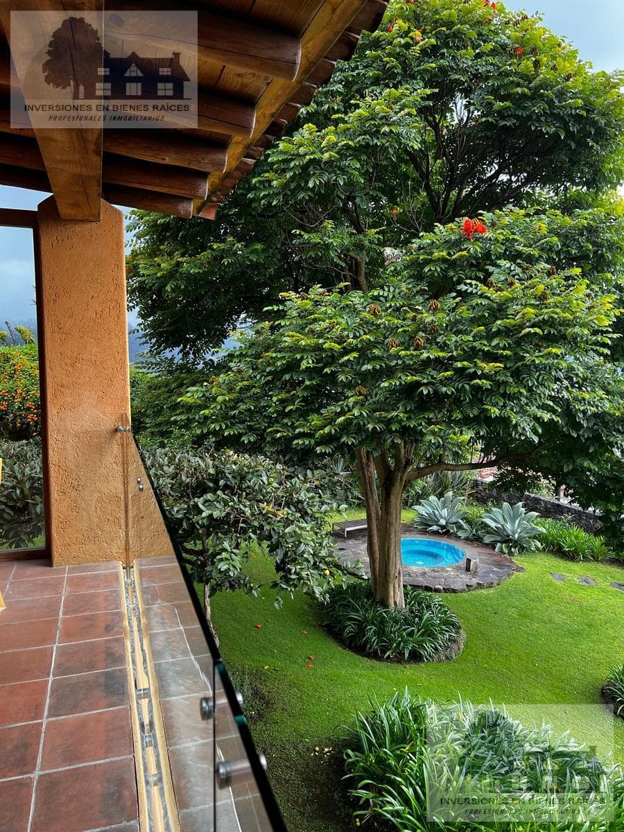 House for Sale in Downtown Valle de Bravo