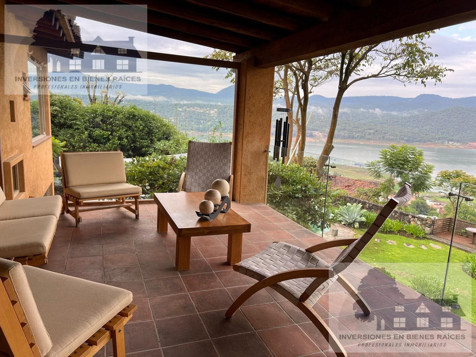 House for Sale in Downtown Valle de Bravo