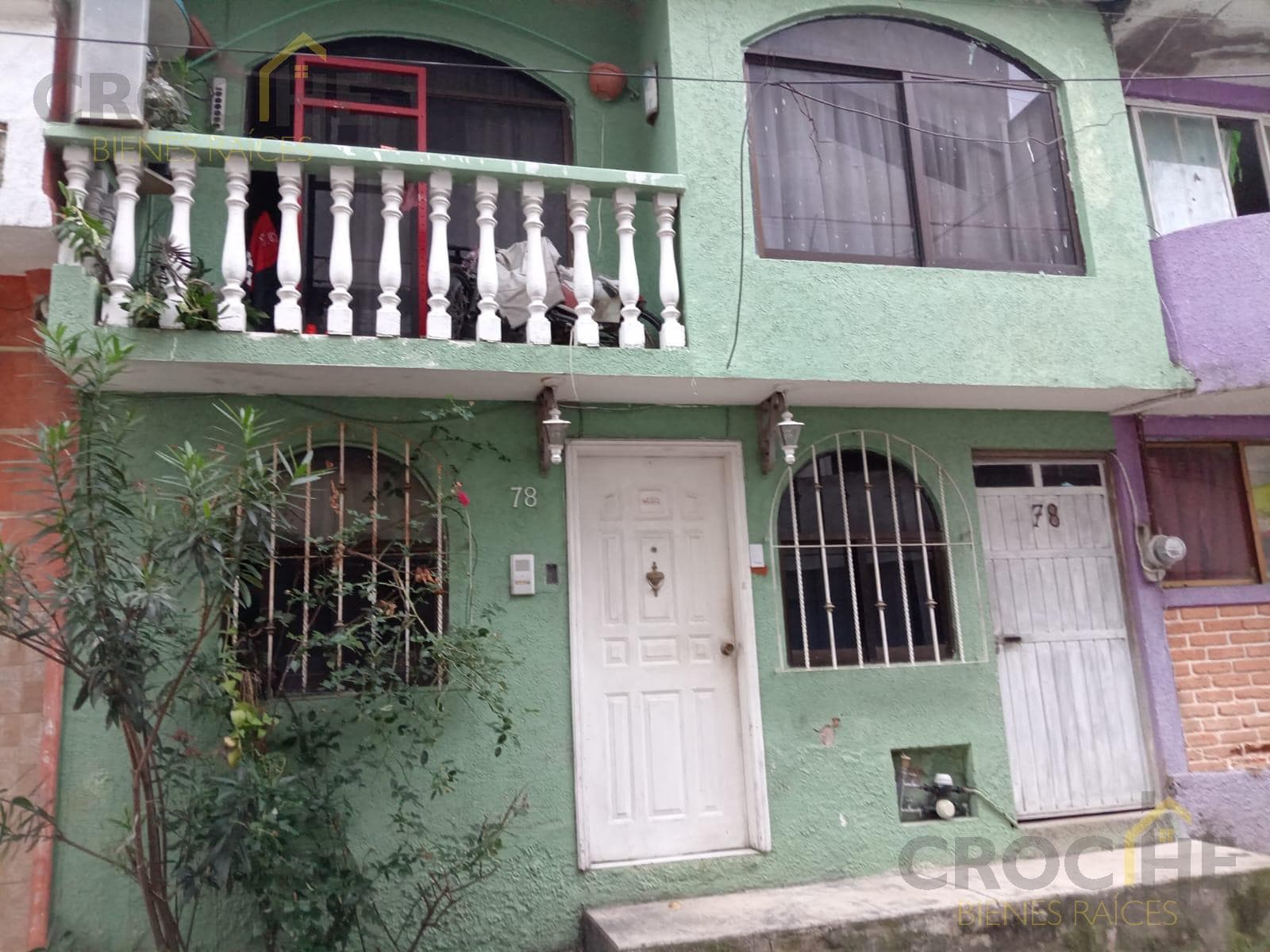 House for Sale with Two Commercial Spaces and Three Houses in the Miguel Alemán Area