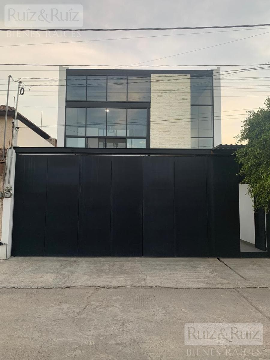 OFFICES FOR SALE IN THE EAST SIDE, IN THE PUNTO VERDE NEIGHBORHOOD, NEAR THE STATE SPORTS COMPLEX.
