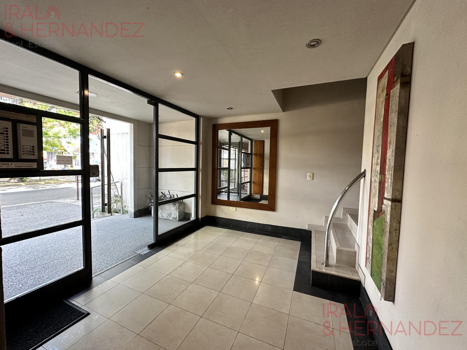 FOR SALE: 2-ROOM APARTMENT IN DOWNTOWN MORÓN