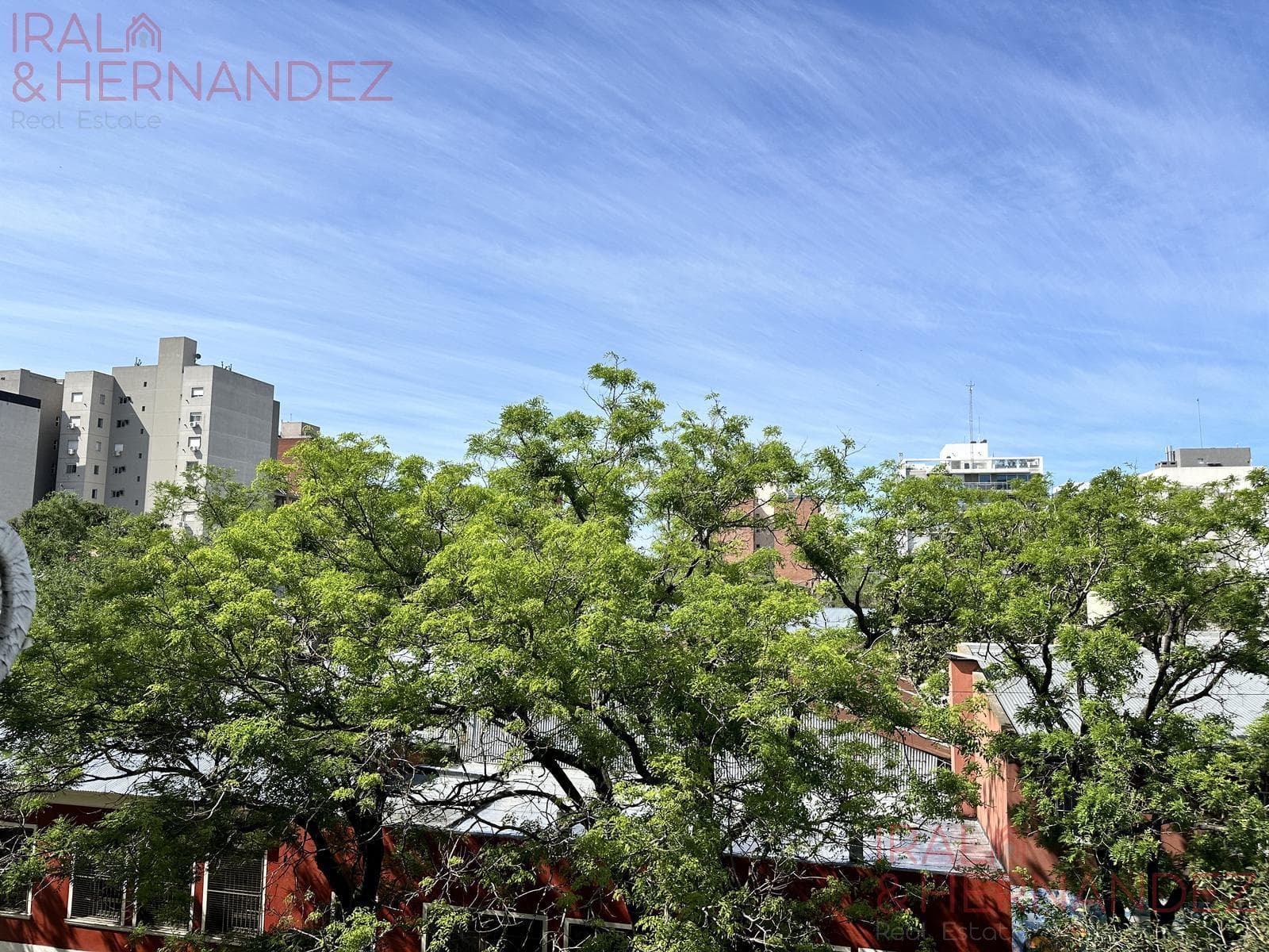 FOR SALE: 2-ROOM APARTMENT IN DOWNTOWN MORÓN