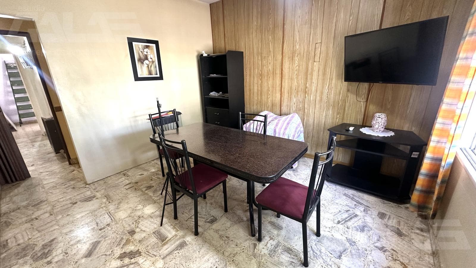 4-room house with commercial space in Ituzaingó Norte